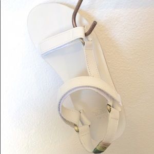 Teva Universal Sandal White Leather NWT
